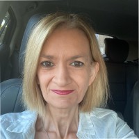 Celine DELHOMME
