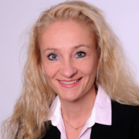 Ariane Pfister ( Kalweit )