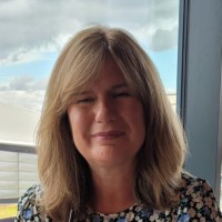 Lynne Gow