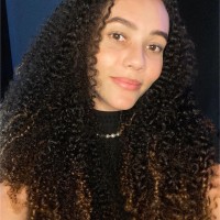 Semily Vargas Designer Gráfico