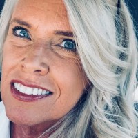 Sandi Ray