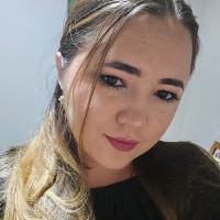 Ana Caroline Campos
