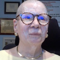 D. Alexandra Dyer