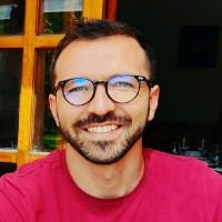 Tomás Trueba