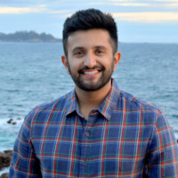 Manan Naik, Eit