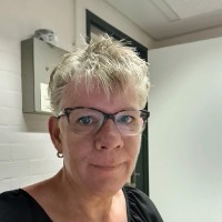 Sandra Van Koert