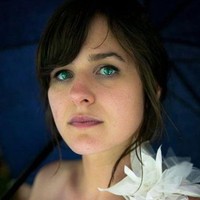 Julia Bresnak-Arata