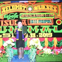 Sri Natalia Rahmi, S. I. Kom