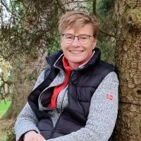 Ellen Oostra