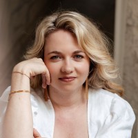 Valerie Maas