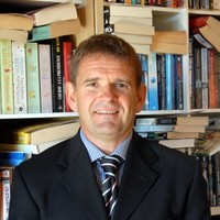 Lars Holdt