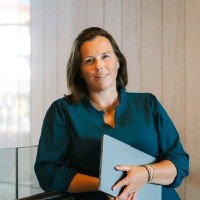 Mieke Stout - Van Den Bergh