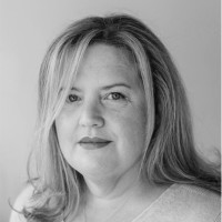 Dr Esther C Jubb