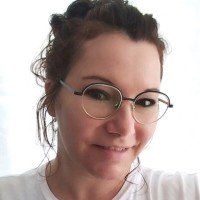 Caroline Guillon
