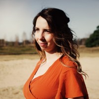 Navaya Van Den Bos-Ortse
