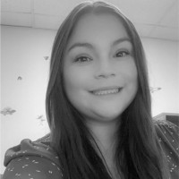 Lyndsay Hernandez, Amft
