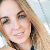 Adrienn Esik