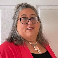Angela Jackson, Ms Dan