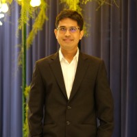 Umang Parikh, Cfa