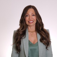 Stephanie Graves