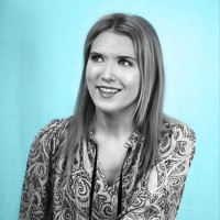 Holly Kapsalis