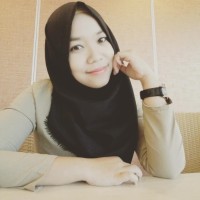 Ineke Rainy Yunani