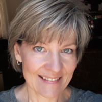 Glenna York