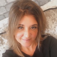 Anne-Marie Davies
