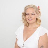 Kathryn F Hoxie