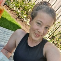 Laura Van Ineveld