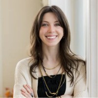 Shoshana G.