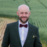 Stephen Eales