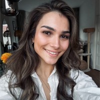 Nisa Van Der Geest