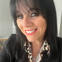 Tricia Lay