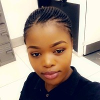 Anna Mnqanqeni
