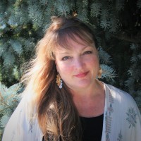 Lisa J Griffin