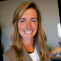 Danielle Cunnane (BS / MBA)