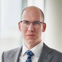Dr. Frederik Schumacher