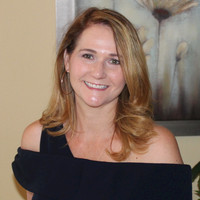 Julie V.
