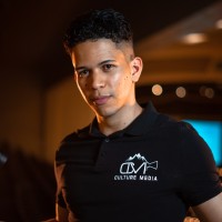 Robert D Espitia