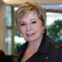 CELIA VILLALOBOS TALERO