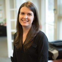 Laiara Schilling, PE