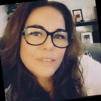 Vicki Nomura