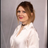 Nives Orešnik