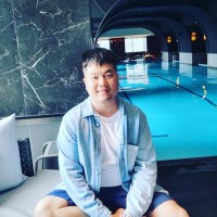 李曜任