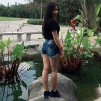 Hanh Le