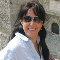 Azucena Rosellon