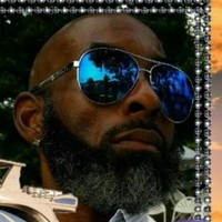 Robin Giles Sr.