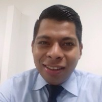 Roberto Flores