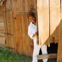 Khug Radio For Women